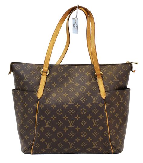 where are Louis Vuitton bags made